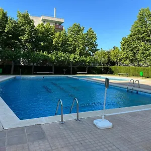 Spacious For A Big Company , Salou España